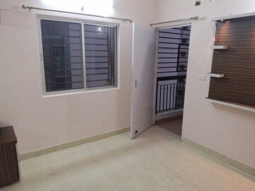 Room in 2 BHK Apartment at Sushant Golf City – for Rent