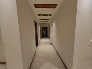 Building Lobby in 3.5 BHK Apartment at Parsvnath Exotica, Sector 53 – for Rent