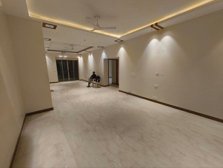 Room, parsvnath-exotica 3.5 Bedroom 2700 Sq.Ft. Apartment In Sector 53 Gurgaon 9499457