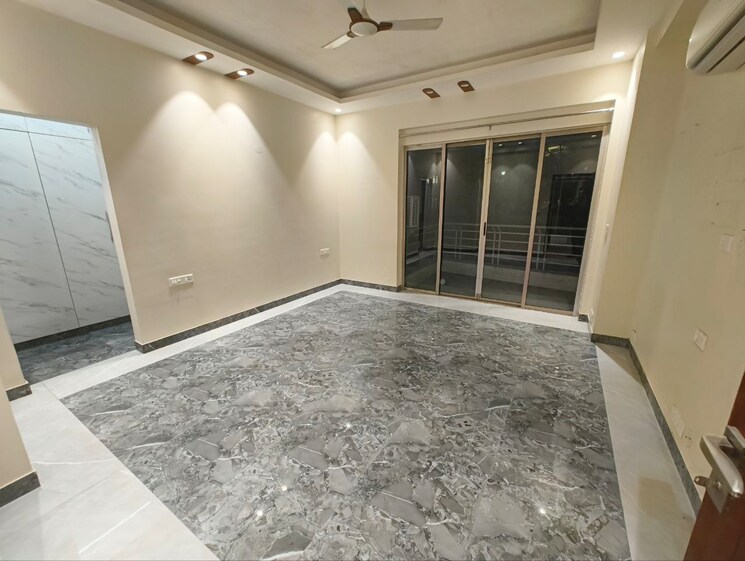 Room, parsvnath-exotica 3.5 Bedroom 2700 Sq.Ft. Apartment In Sector 53 Gurgaon 9499457