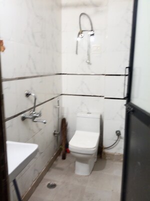 Bathroom in 1 BHK Builder Floor at Sultanpur – for Rent