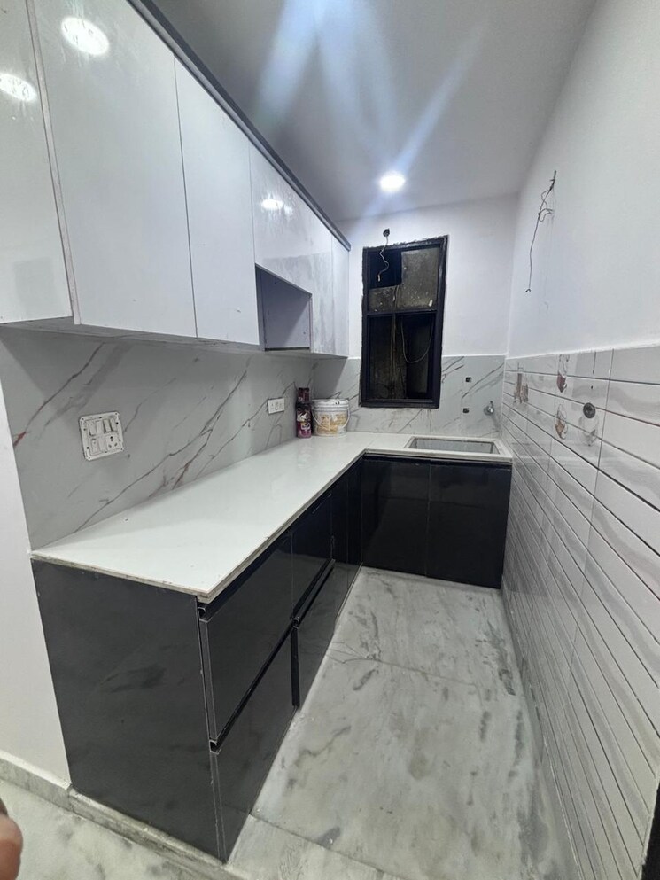 Kitchen, govindpuri 3 Bedroom 910 Sq.Ft. Builder Floor In Govindpuri Delhi 9499474