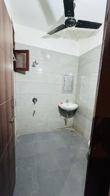 Bathroom in 4 BHK Apartment at Pir Machalla – for Sale