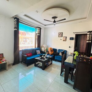 Team Area in 4 BHK Apartment at Pir Machalla – for Sale