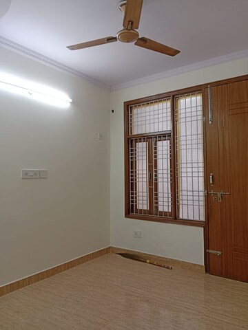 1 BHK Builder Floor For Rent in Govindpuri