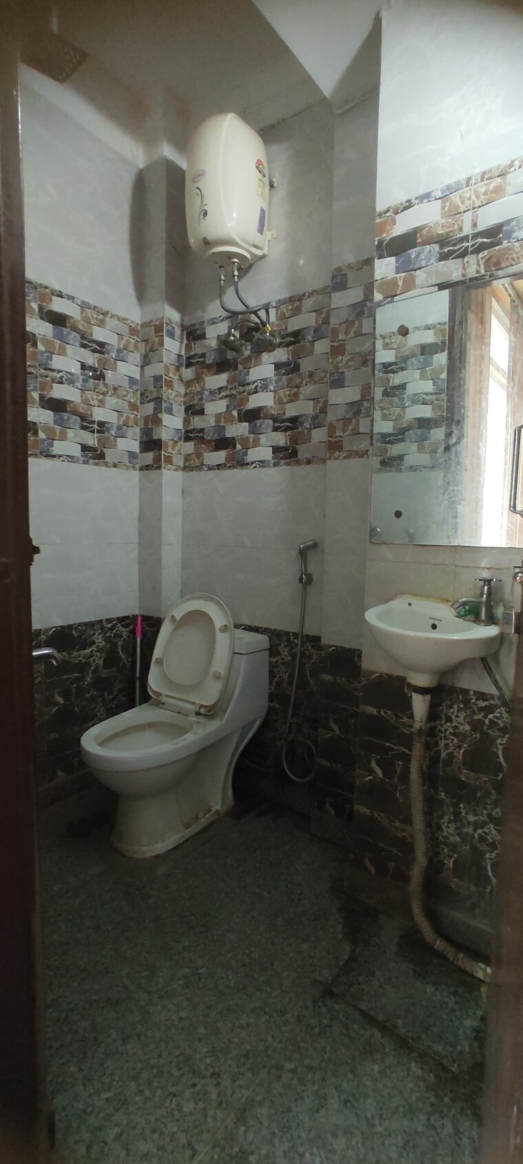 Bathroom, chattarpur 1 Bedroom 550 Sq.Ft. Builder Floor In Chattarpur Delhi 9499536