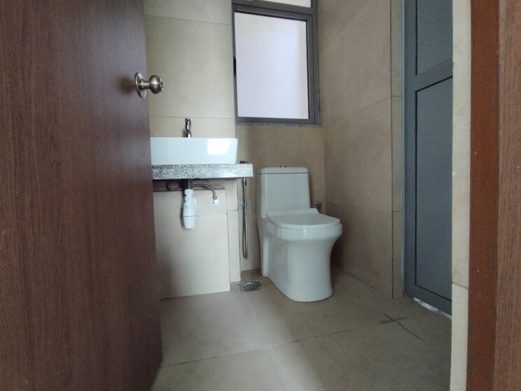Bathroom, kalpataru-immensa 1 Bedroom 450 Sq.Ft. Apartment In Kolshet Road Thane 9499548