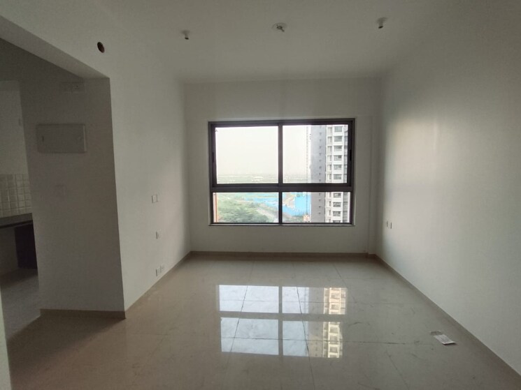 Room, kalpataru-immensa 1 Bedroom 450 Sq.Ft. Apartment In Kolshet Road Thane 9499548