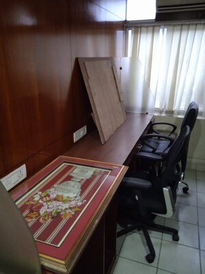 Bedroom in  Office Space at Minto Park – for Rent