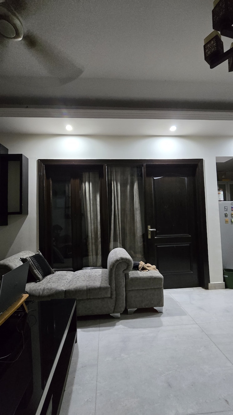 Living Room, govindpuri 3 Bedroom 910 Sq.Ft. Builder Floor In Govindpuri Delhi 9499553