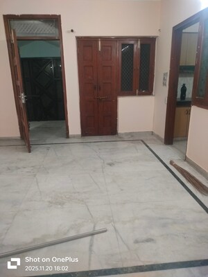 Room in 2 BHK Apartment at Jubilee Apartments, Sector 15 – for Rent