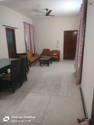 Living Room in 2 BHK Apartment at Jubilee Apartments, Sector 15 – for Rent