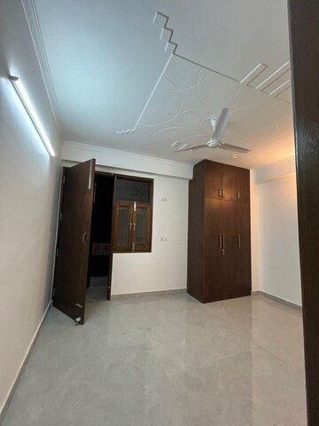 Room in 1 BHK Builder Floor at Chattarpur – for Rent