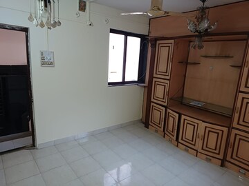 Hall in 1 BHK Apartment at Rasta Peth – for Rent