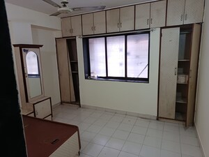 Room in 1 BHK Apartment at Rasta Peth – for Rent