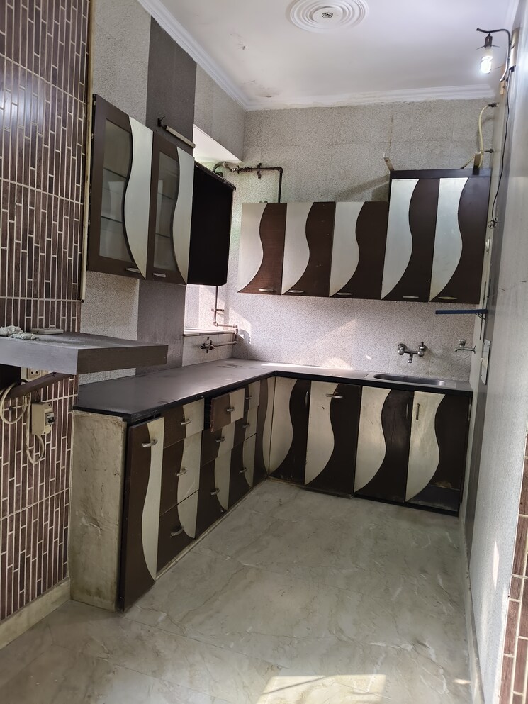 Kitchen, ip extension 2 Bedroom 950 Sq.Ft. Apartment In Ip Extension Delhi 9499653