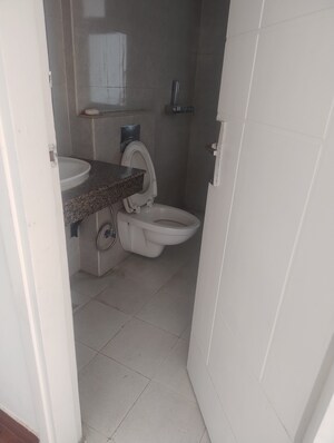 Team Area in 3 BHK Apartment at Mapsko Mount Ville, Sector 79 – for Rent