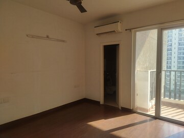 Room in 3 BHK Apartment at Mapsko Mount Ville, Sector 79 – for Rent