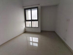 Room in 2 BHK Apartment at Kalpataru Immensa D, Kolshet Road – for Sale