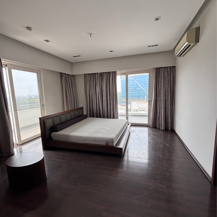 Living Room, cubbonpet 4 Bedroom 5600 Sq.Ft. Apartment In Cubbonpet Bangalore 9499776