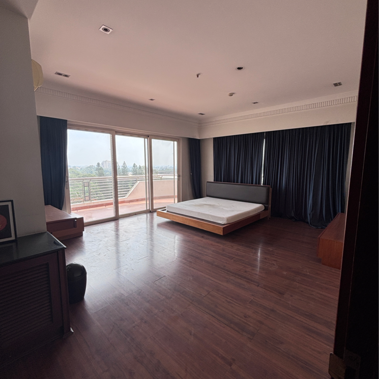 Room, cubbonpet 4 Bedroom 5600 Sq.Ft. Apartment In Cubbonpet Bangalore 9499776