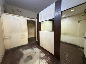 Room in  Office Space at Goregaon West – for Rent