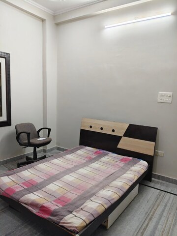 Bedroom in 2 BHK Builder Floor at Jagatpura – for Rent