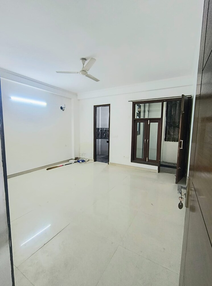 Room, saket 3 Bedroom 1250 Sq.Ft. Builder Floor In Saket Delhi 9499802