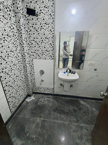 Bathroom in 3 BHK Builder Floor at Saket – for Sale