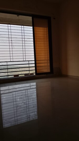 Room in 2 BHK Apartment at Aims Sea View, Bhayandar East – for Rent