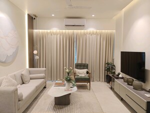 Team Area in 2 BHK Apartment at Jiten Apartment, Andheri West – for Rent