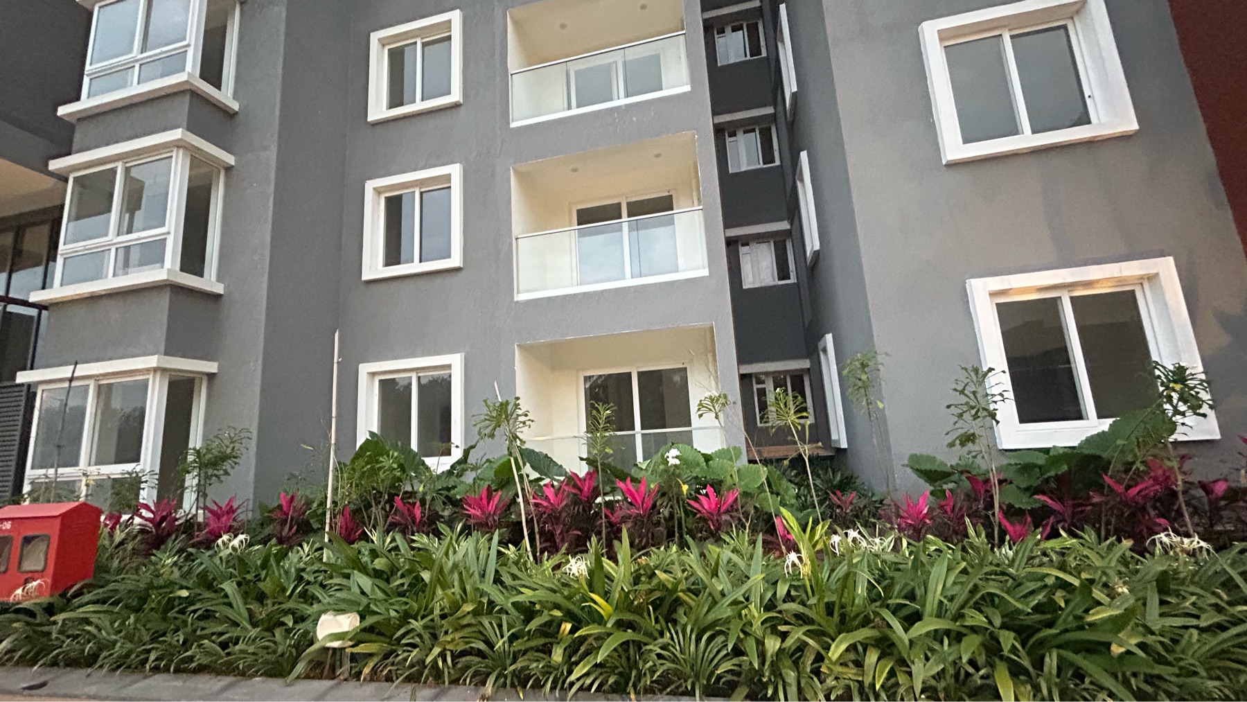 3 BHK Apartment For Sale in Brigade Laguna