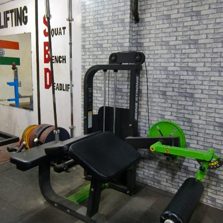 Gym, veena-chs-dombivli Commercial Shop 2000 Sq.Ft. In Ramnagar Thane 9499833