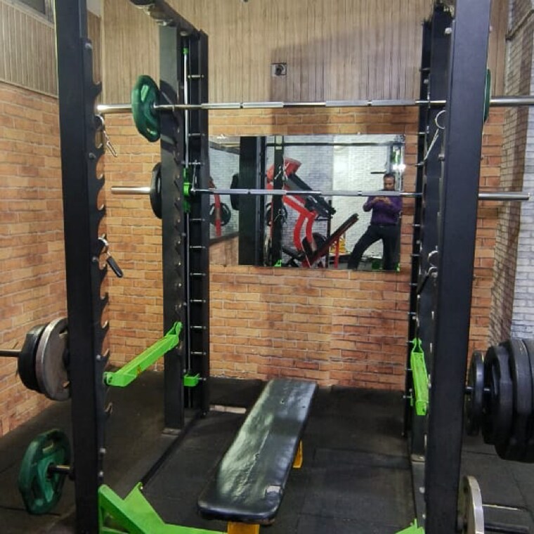 Gym, veena-chs-dombivli Commercial Shop 2000 Sq.Ft. In Ramnagar Thane 9499833