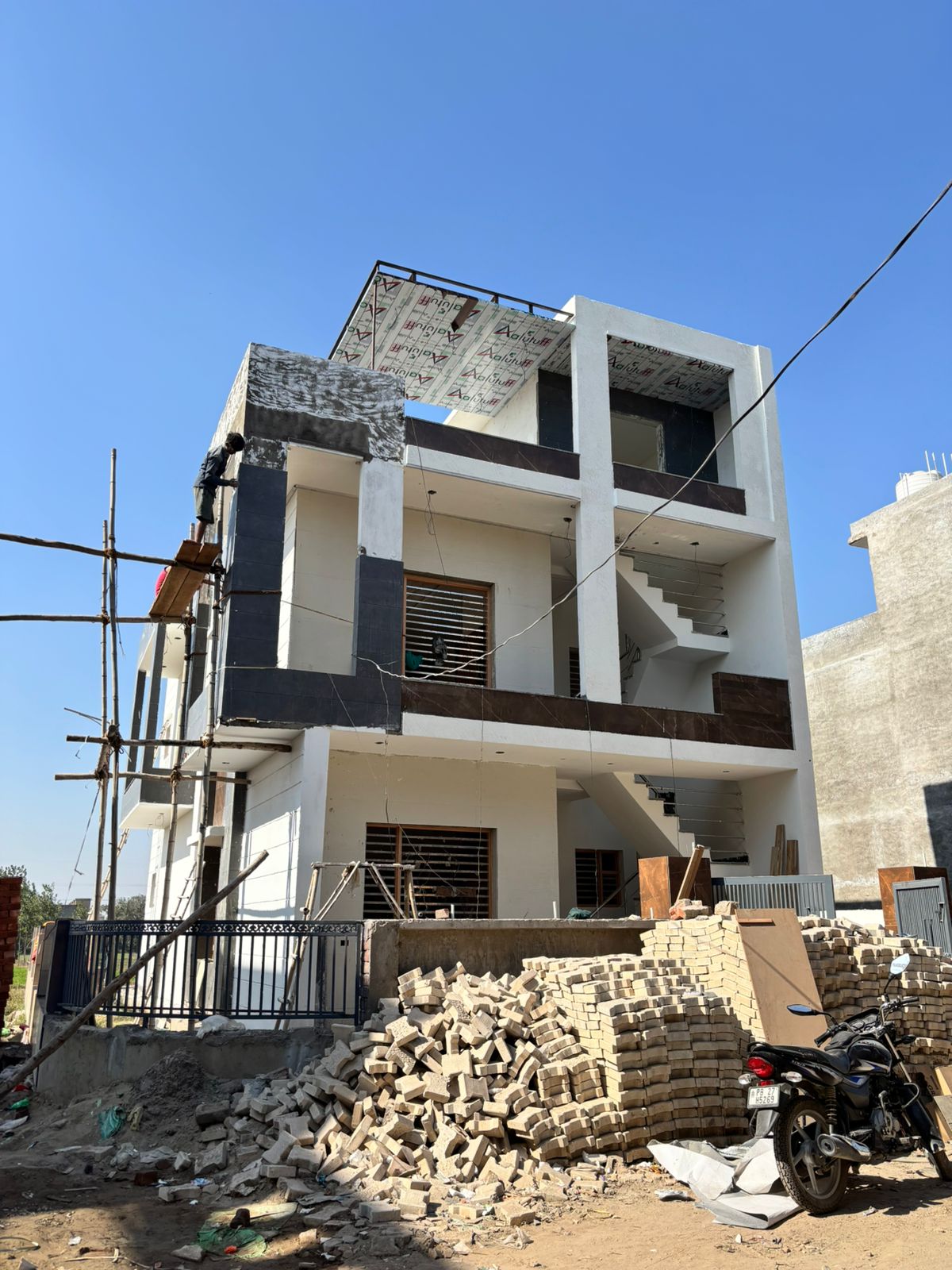 4 BHK Independent House For Sale in H.S.Gill Property 