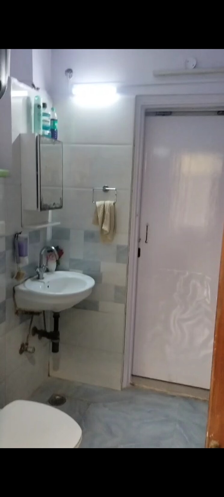 Bathroom, ip extension 3 Bedroom 1250 Sq.Ft. Apartment In Ip Extension Delhi 9499847