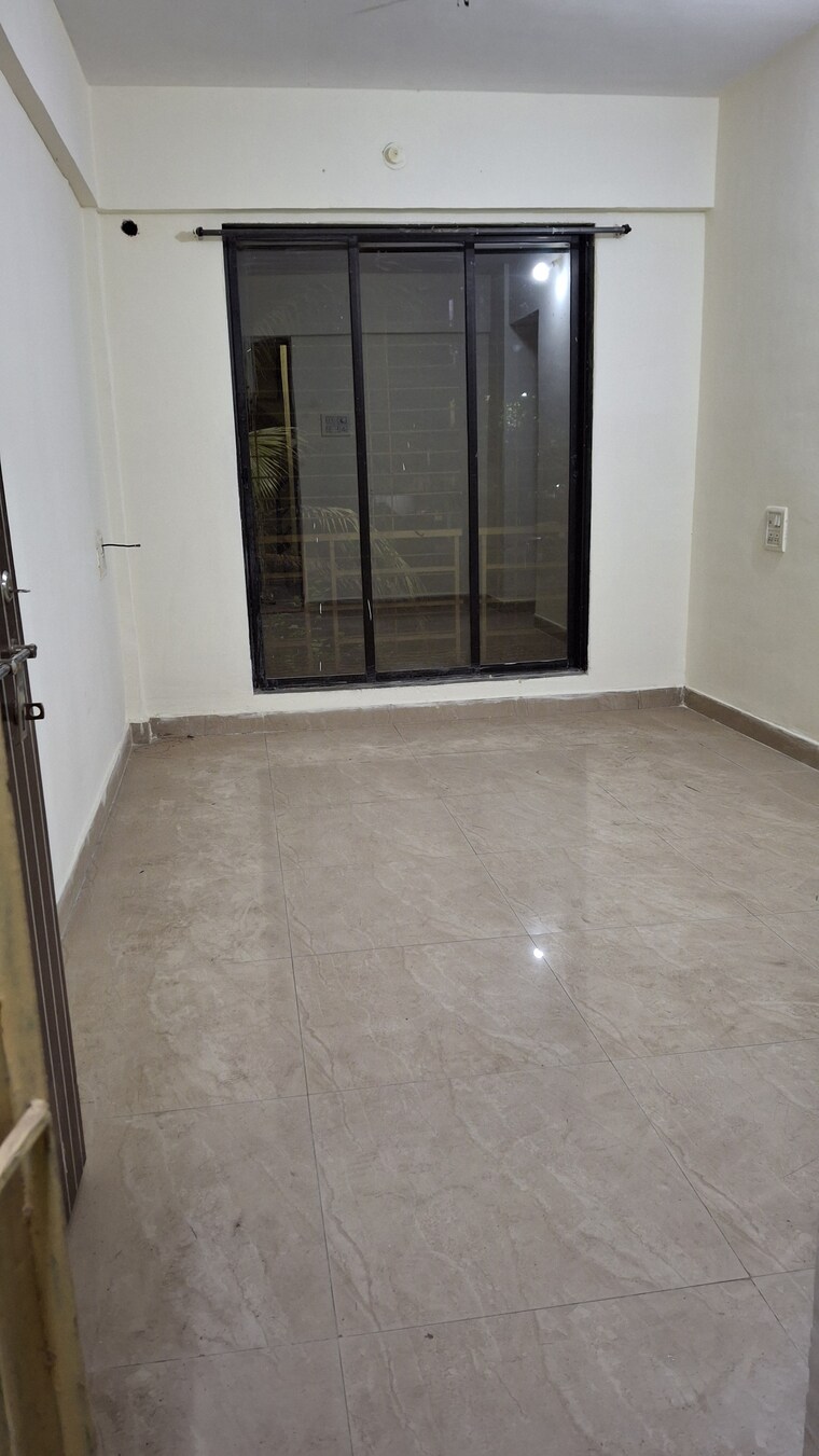 Living Room, mahavir-tulsi 2 Bedroom 900 Sq.Ft. Apartment In Ulwe Navi Mumbai 9499851