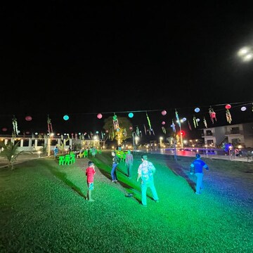 Swimming Pool in 5 BHK Villa at Karjat – for Rent