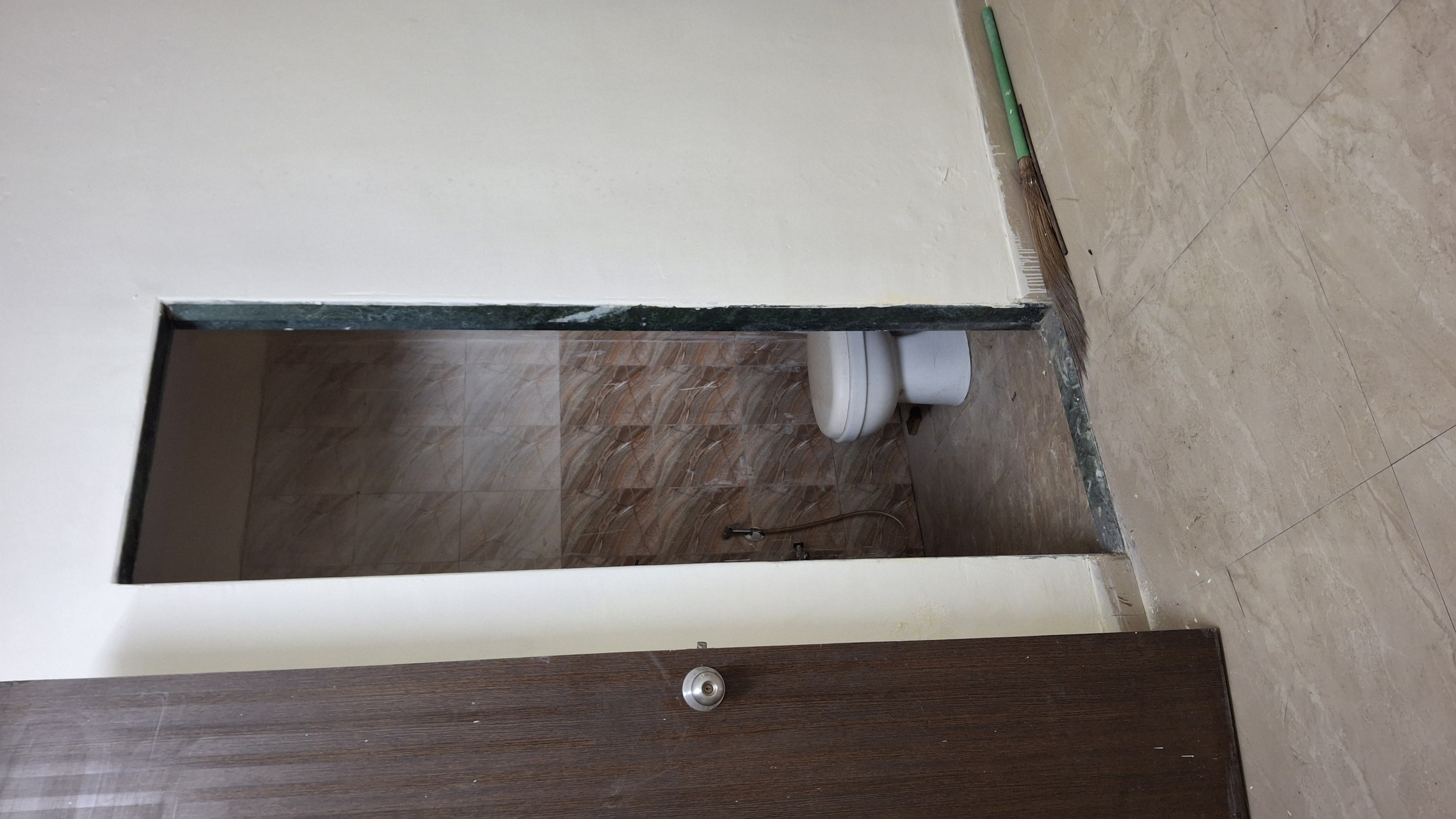 2 BHK + Servant Room Apartment For Rent in Mahavir Tulsi