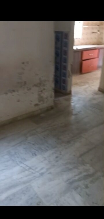 Room in 2 BHK Apartment at Meghani Nagar – for Rent