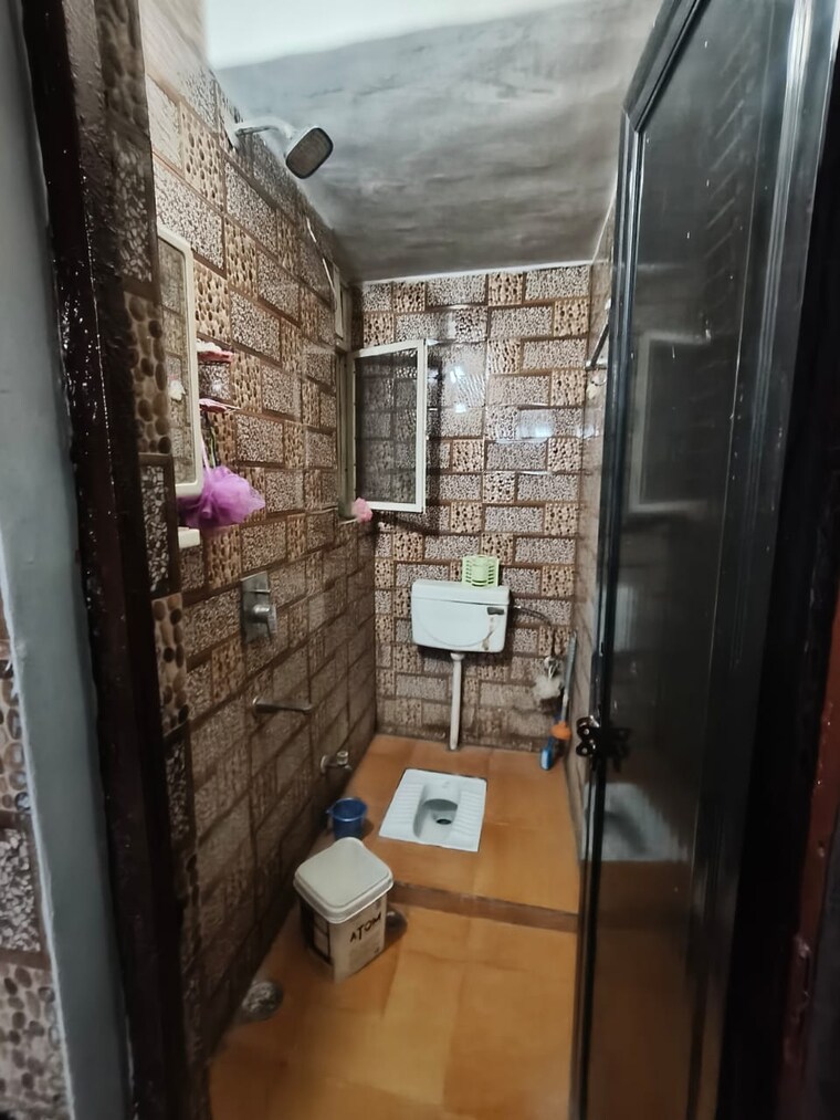 Bathroom, int-apartment 2 Bedroom 1200 Sq.Ft. Apartment In Sector 18 Dwarka Delhi 9499873