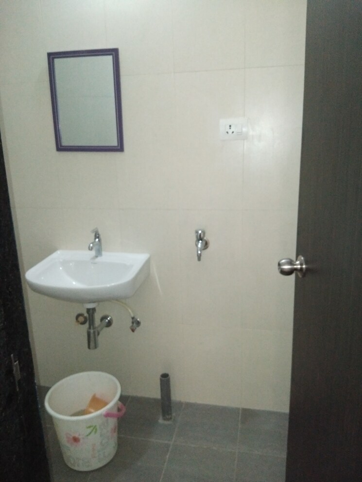 Bathroom, hinjewadi 1 Bedroom 520 Sq.Ft. Apartment In Hinjewadi Pune 9499884