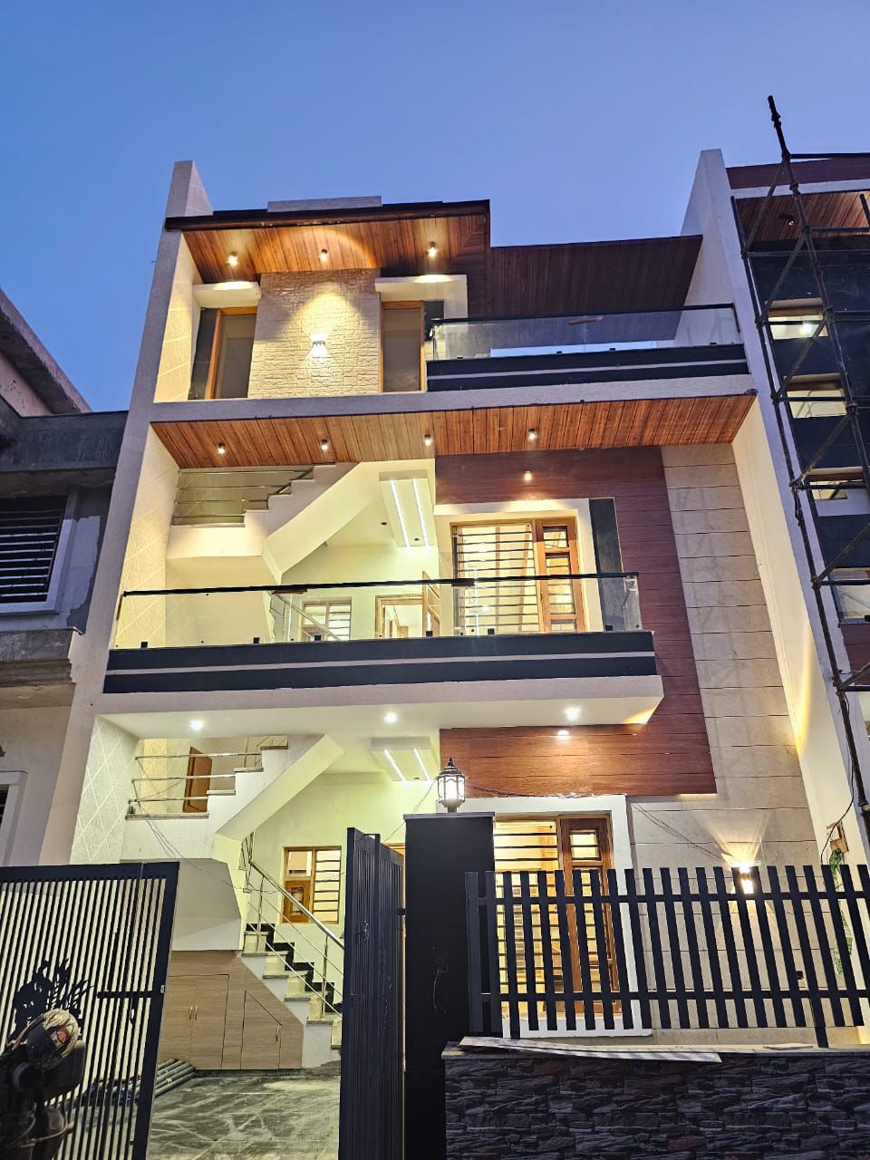 4 BHK 128 Sq.Yd. Independent House in Rejoice Villa 