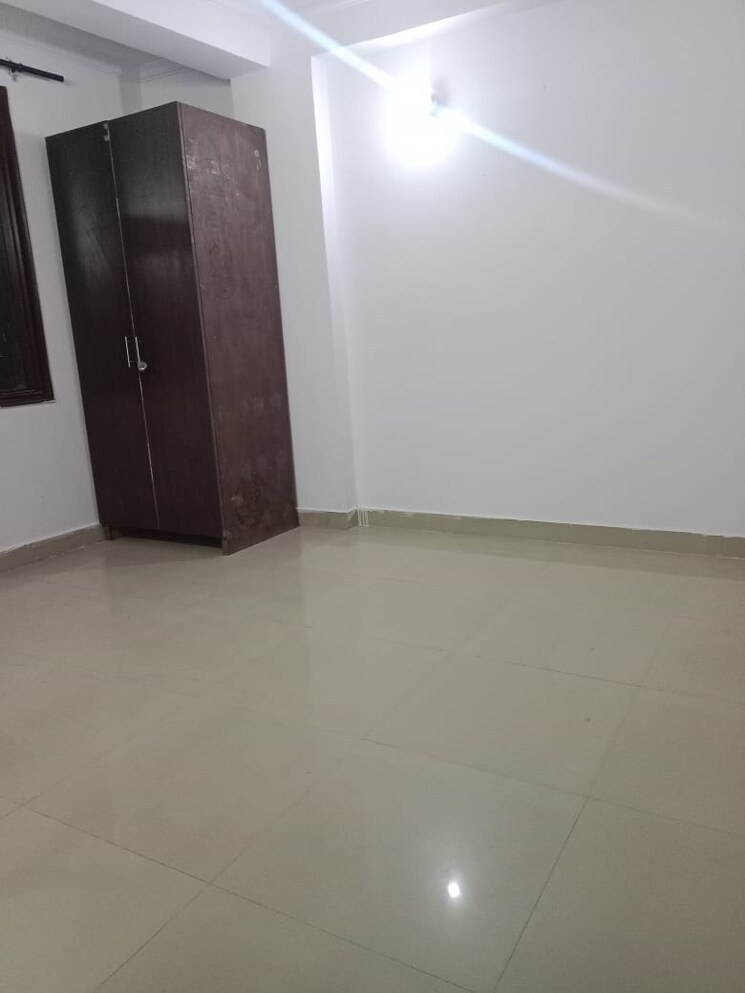 Room, saket 2 Bedroom 800 Sq.Ft. Builder Floor In Saket Delhi 9499889