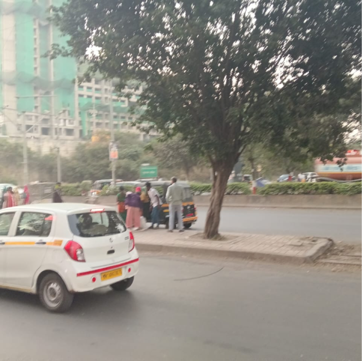  Parking, raviraj-crossroads Commercial Showroom 550 Sq.Ft. In Bhagwan Nagar Pune 9499910