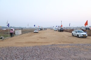  Plot For Sale in Jewar