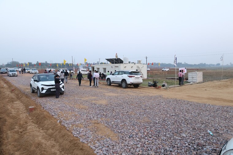  Parking, jewar  210 Sq.Ft. Plot In Jewar Greater Noida 9499954