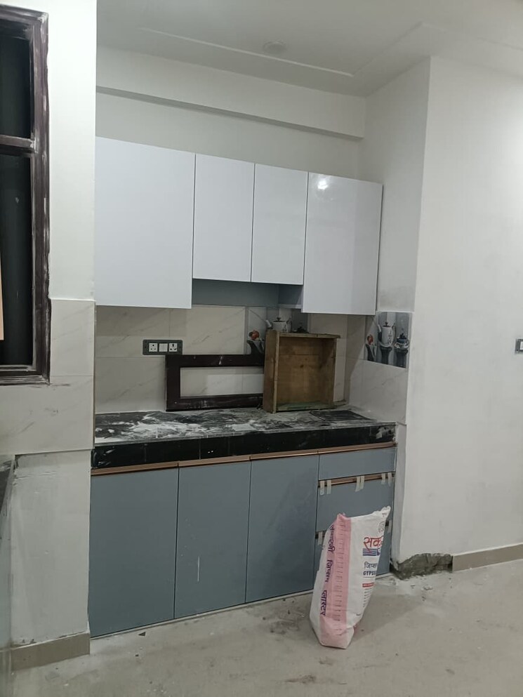 Kitchen, suthiyana 2 Bedroom 900 Sq.Ft. Builder Floor In Suthiyana Greater Noida 9499964