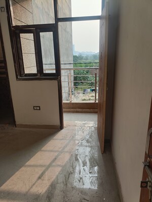 Room in 2 BHK Builder Floor at Suthiyana – for Sale