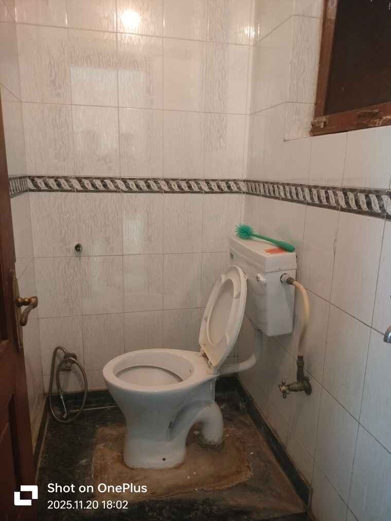 Bathroom, sector 15 2 Bedroom 1800 Sq.Ft. Builder Floor In Sector 15 Gurgaon 9499975